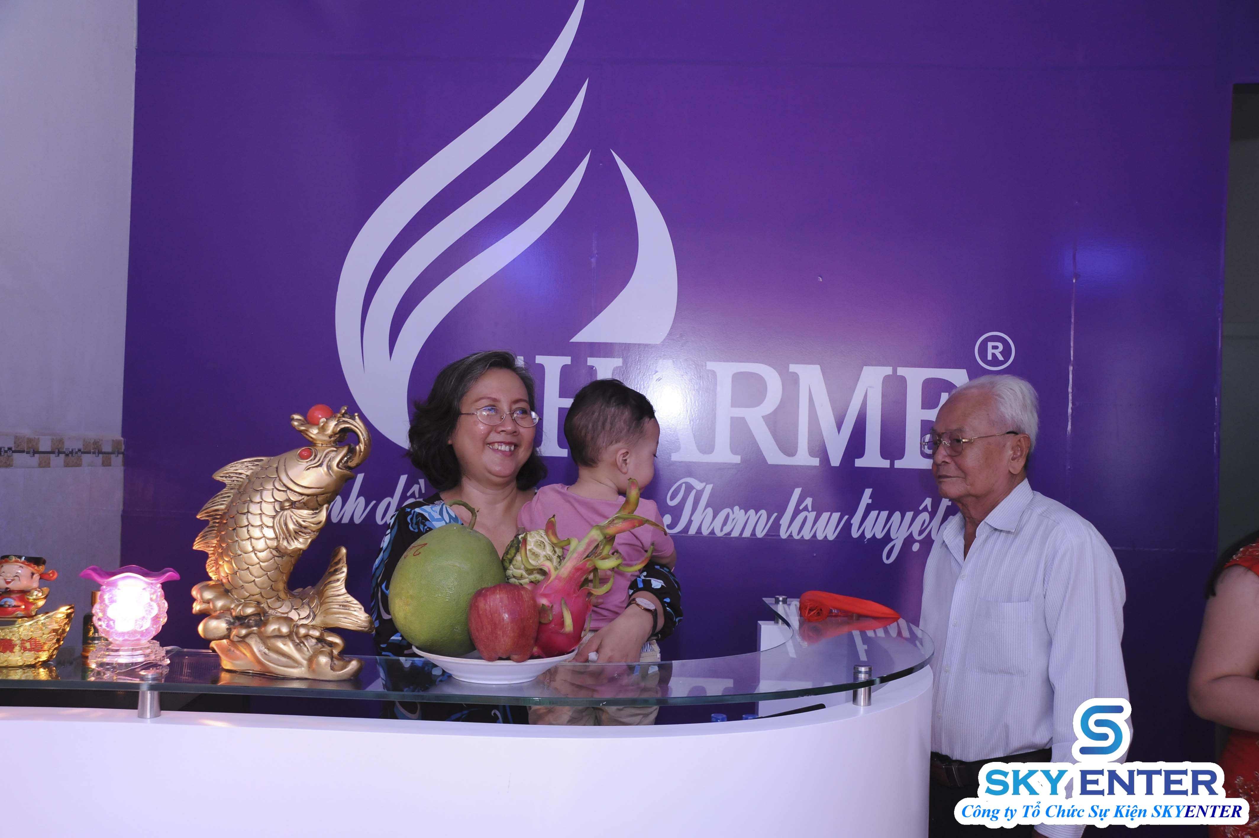 tổ chức sự kiện khai trương nước hoa charme